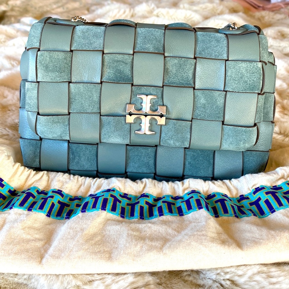 NWT Tory Burch Kira Small Woven Leather Convertible Shoulder Bag Arctic color